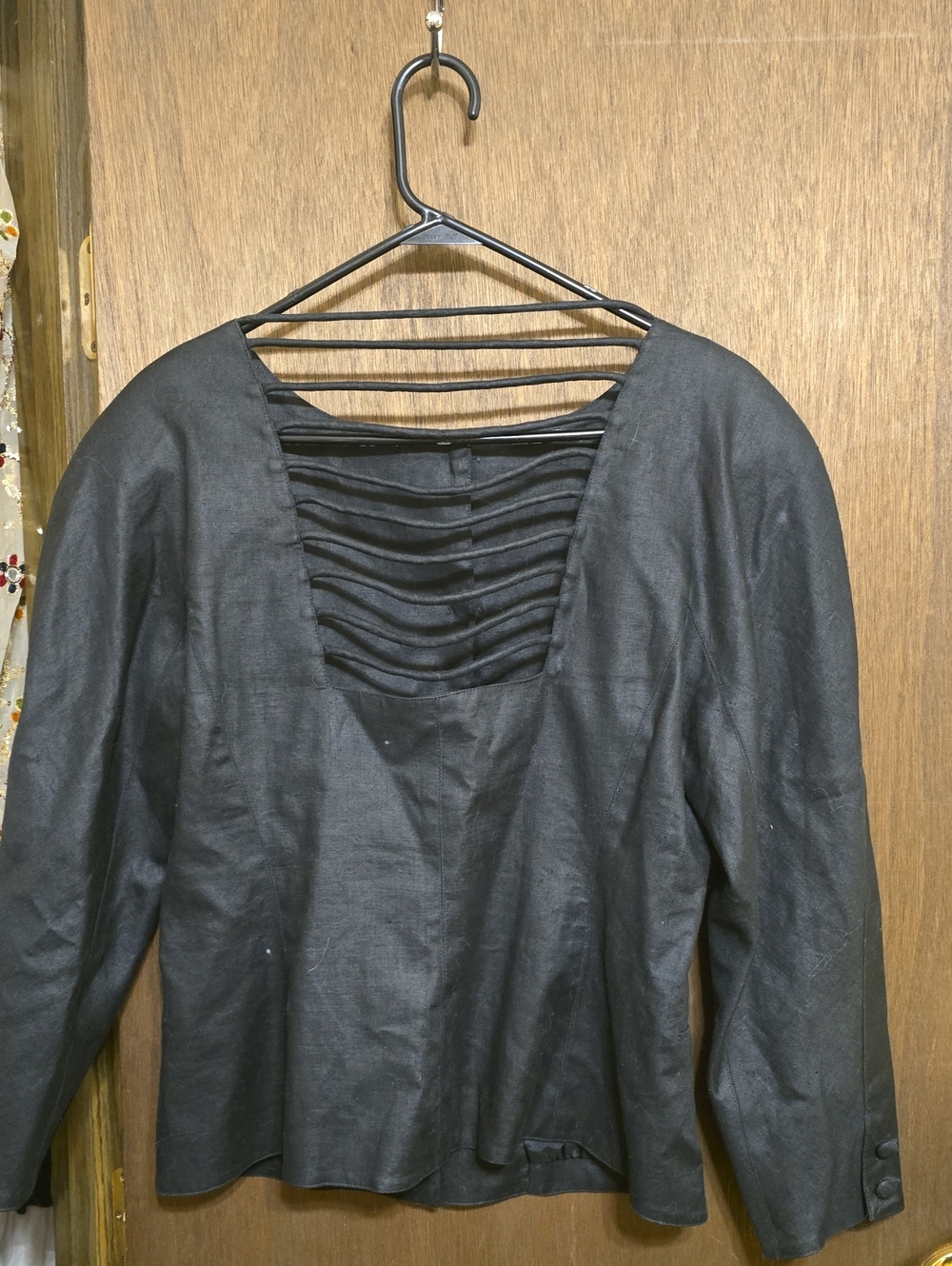 Button-Front Black Linen Jacket - Picture 3 of 4